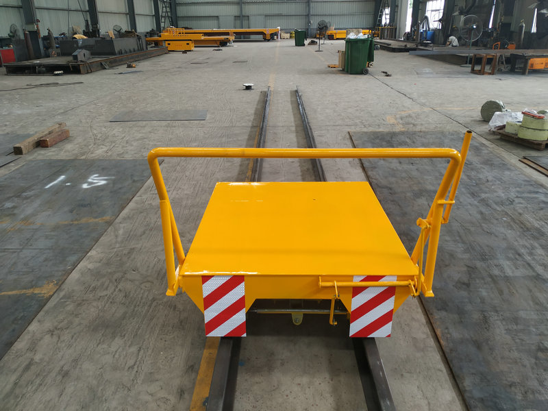 Jernbane transportvogn uten motor