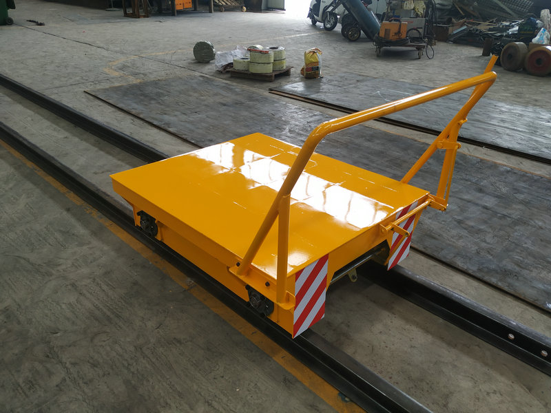 Jernbane transportvogn uten motor